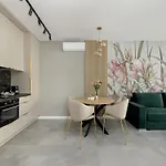 Comfortable Apartment, Sauna And Indoor Pool