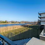 Comfortable Apartment, Sauna And Indoor Pool Apartmán