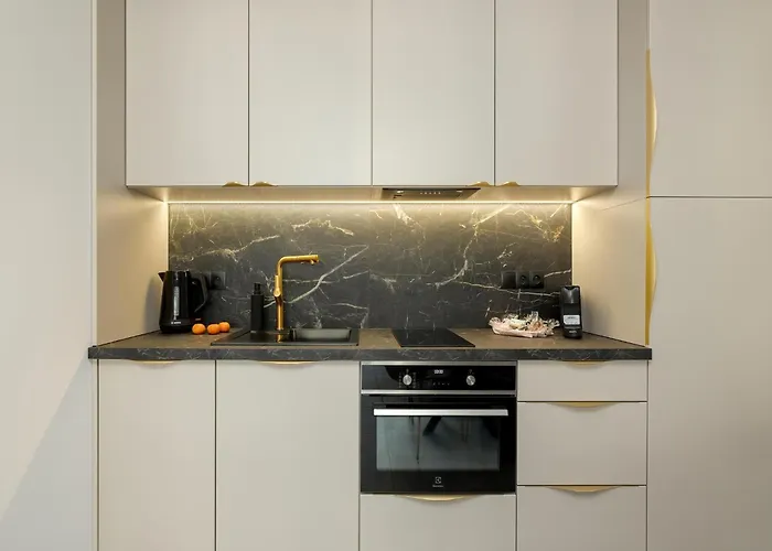 In By River And Διαμέρισμα