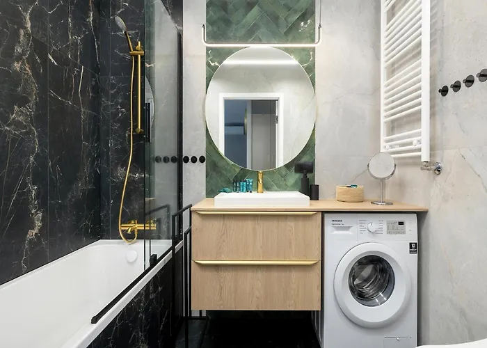 In By River And Διαμέρισμα *